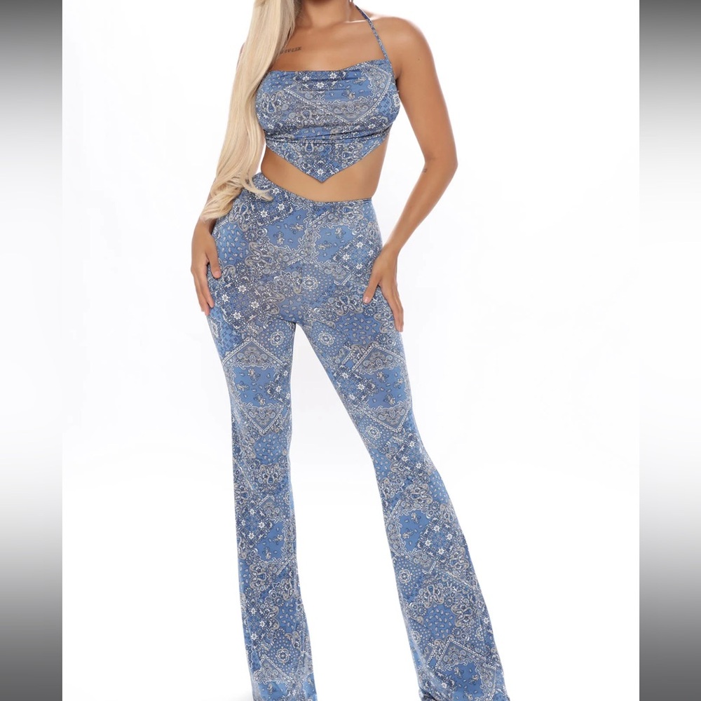 Blue paisley pants set sz L NWT